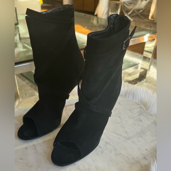 Manolo Blahnik Shoes - Manolo Blahnik Bootie Calf Heels